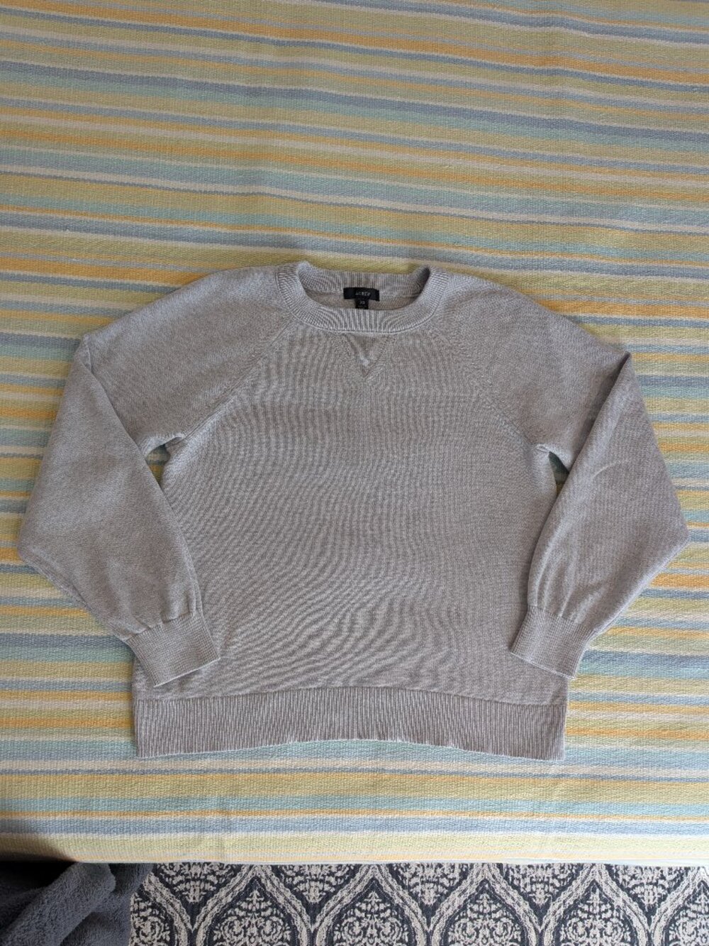 ⭐ J. Crew Gray Cashmere-blend Sweater XS